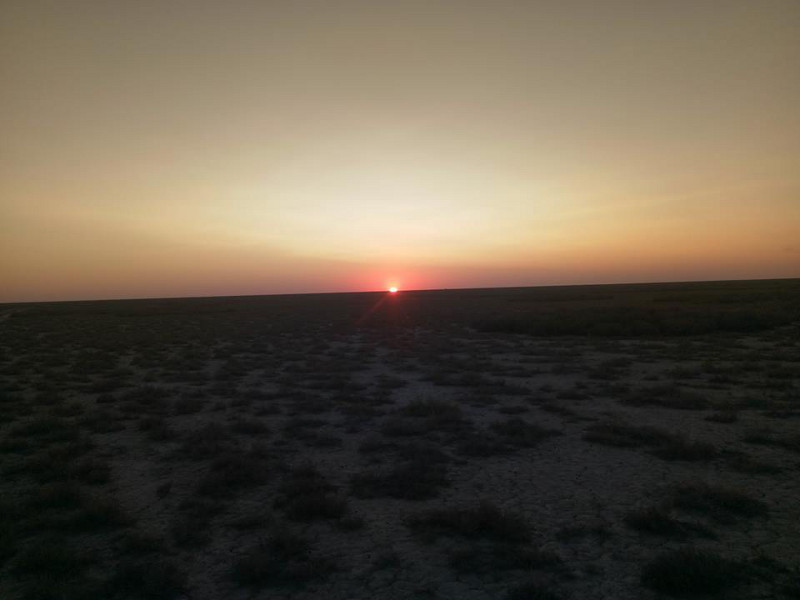 Immagine di un tramonto al confine con l'Uzbekistan | Liberi di Andare